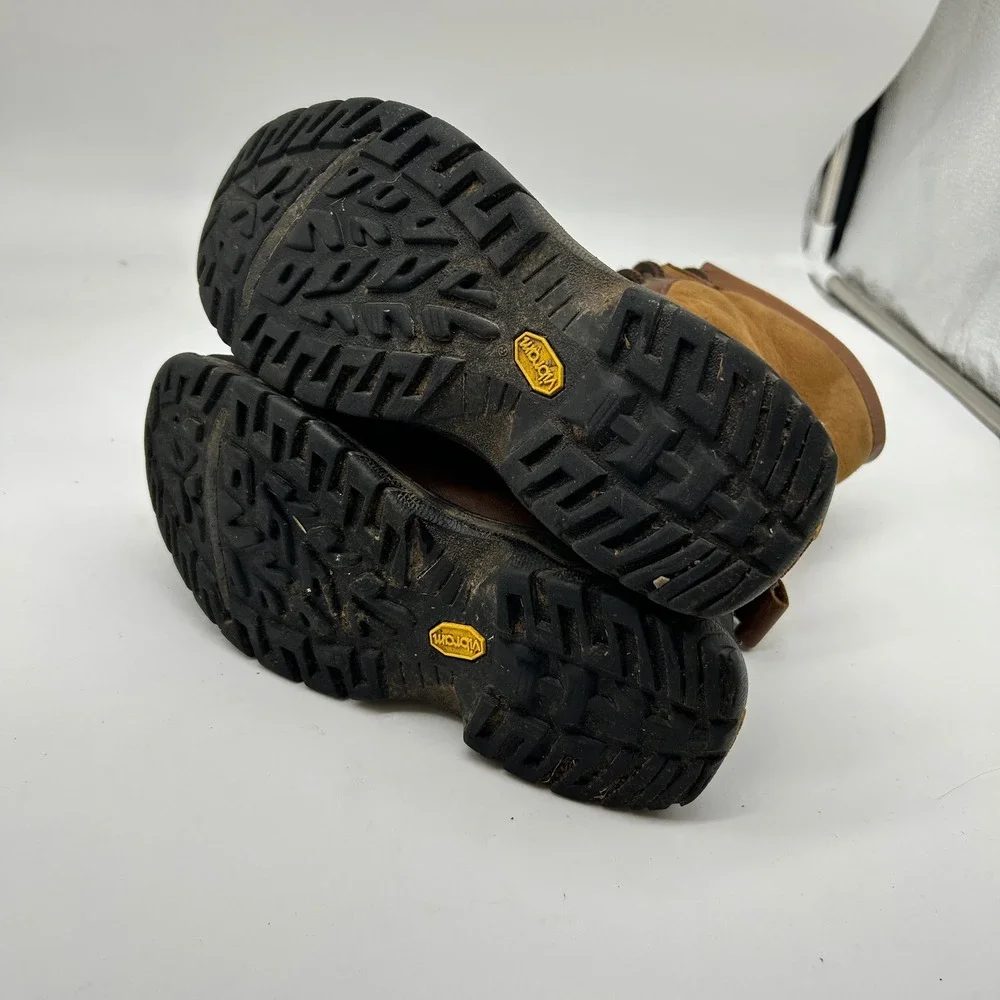 UGG Australia‎ Adirondack Brown Leather Waterproof Sheepskin Winter Boots Size 2